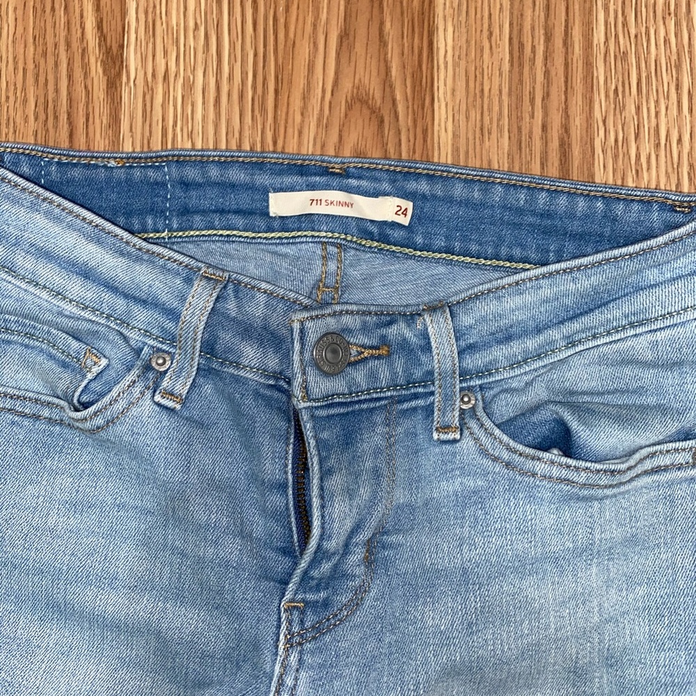Levi jeans